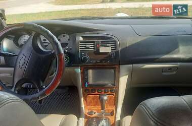 Седан Chevrolet Evanda 2004 в 
