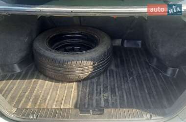 Седан Chevrolet Evanda 2004 в Фастове