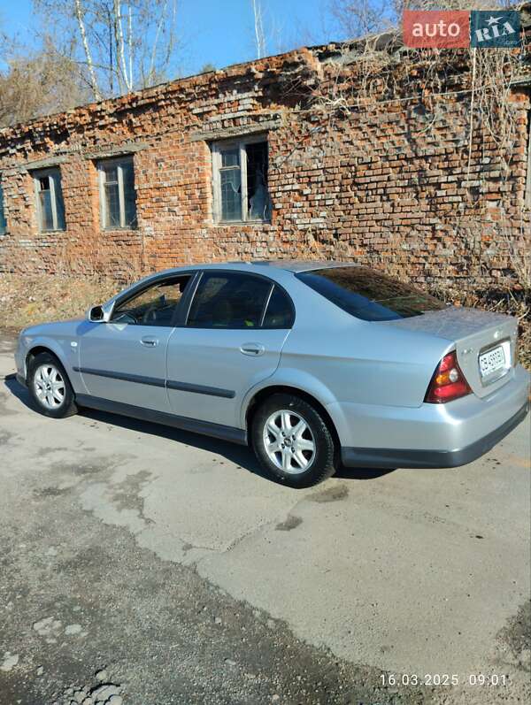 Chevrolet Evanda 2005