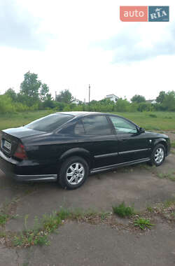 Седан Chevrolet Evanda 2005 в 