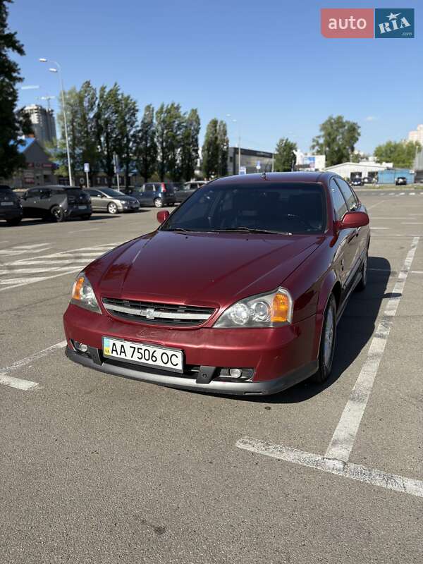 Chevrolet Evanda 2005