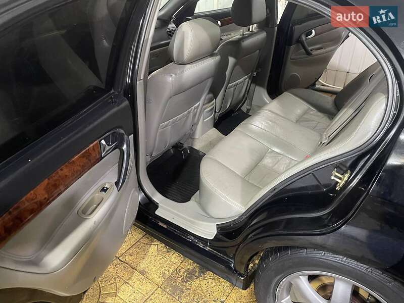 Седан Chevrolet Evanda 2005 в Захарьевке