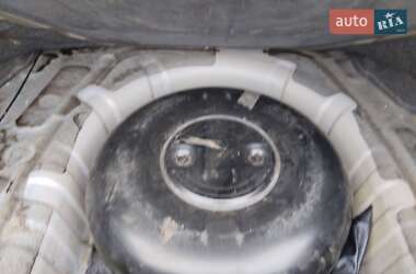 Седан Chevrolet Evanda 2005 в 