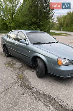 Седан Chevrolet Evanda 2005 в 