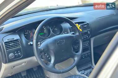 Седан Chevrolet Evanda 2006 в 