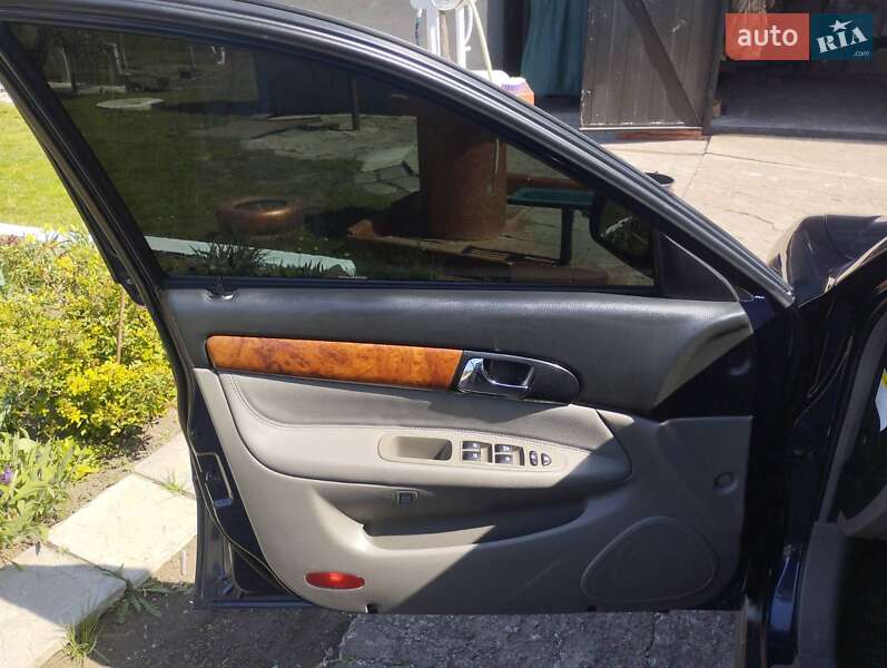 Седан Chevrolet Evanda 2004 в Малой Виске