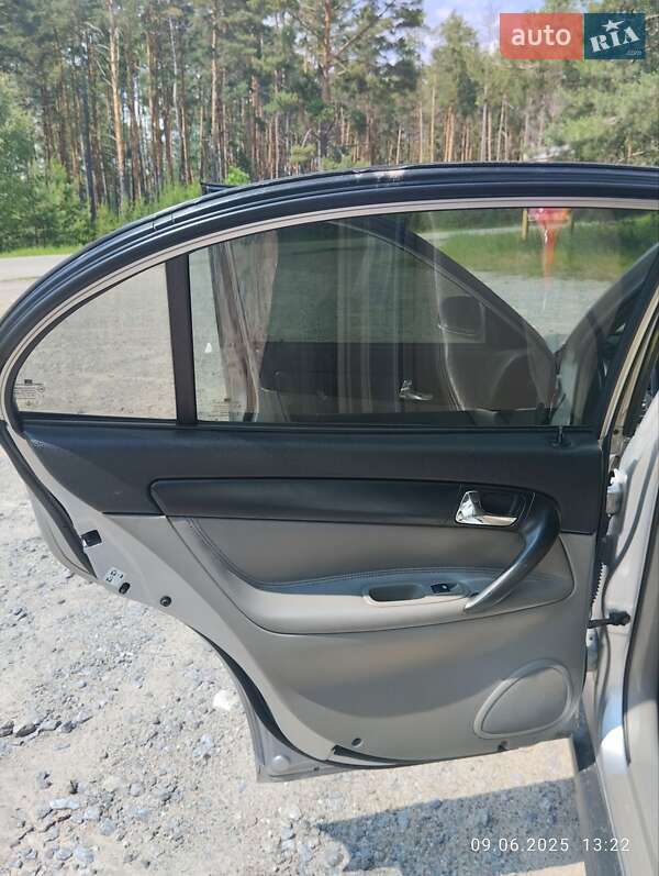 Седан Chevrolet Evanda 2005 в Чернігові фото 20 Седан Chevrolet Evanda 2005 в Чернігові