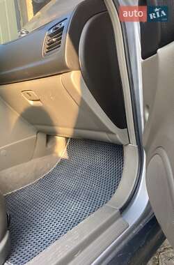 Седан Chevrolet Evanda 2006 в 