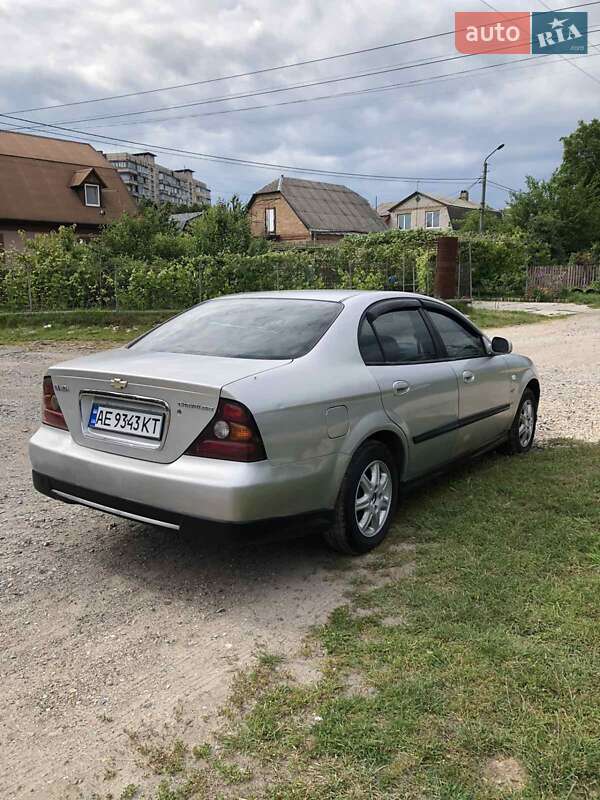 Седан Chevrolet Evanda 2006 в Боярке