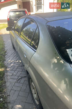 Седан Chevrolet Evanda 2005 в 