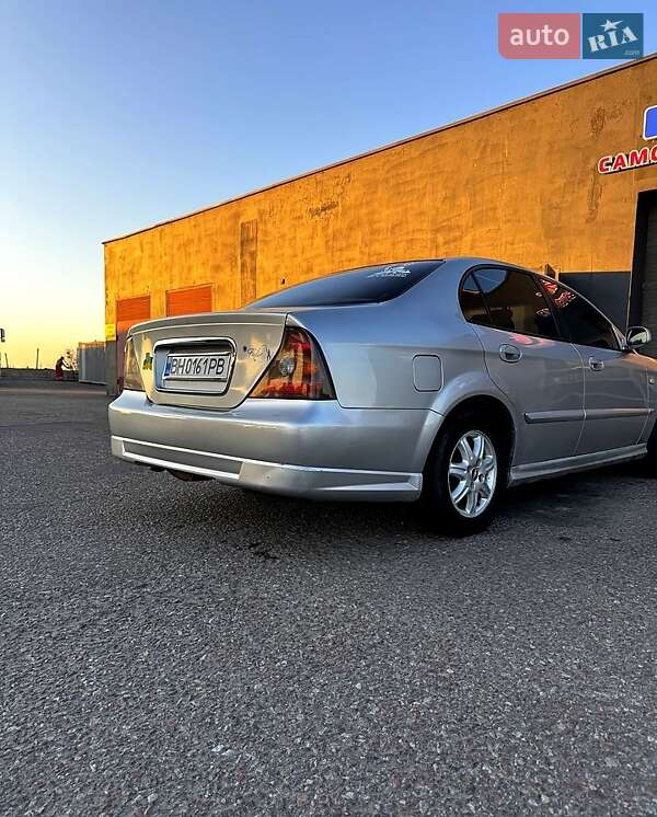 Седан Chevrolet Evanda 2005 в Одесі