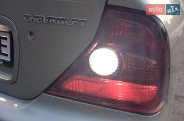 Седан Chevrolet Evanda 2005 в 