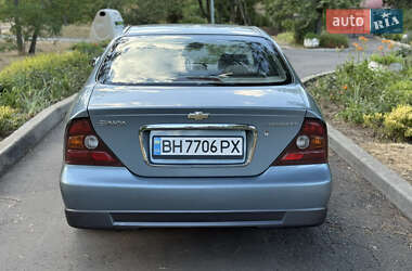Седан Chevrolet Evanda 2005 в 