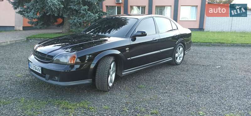Седан Chevrolet Evanda 2006 в Дубно