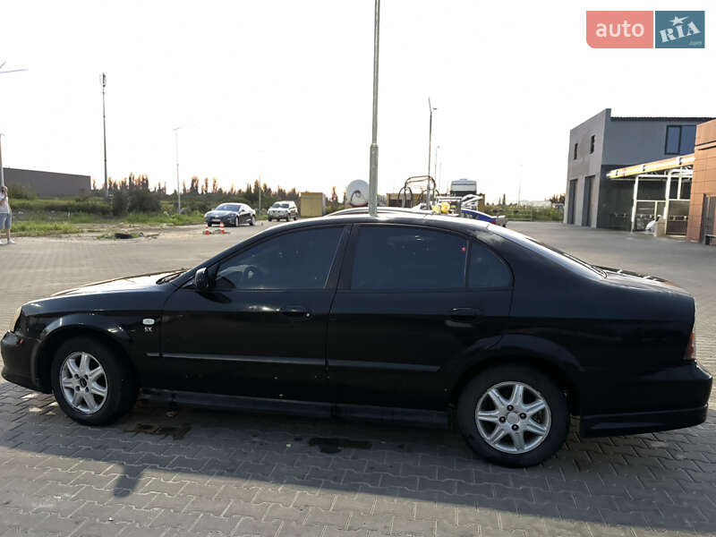 Седан Chevrolet Evanda 2005 в Киеве