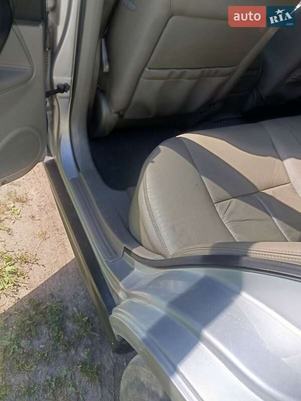 Седан Chevrolet Evanda 2006 в Овруче