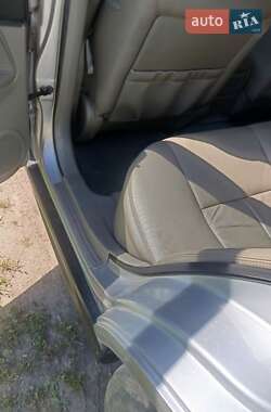 Седан Chevrolet Evanda 2006 в 