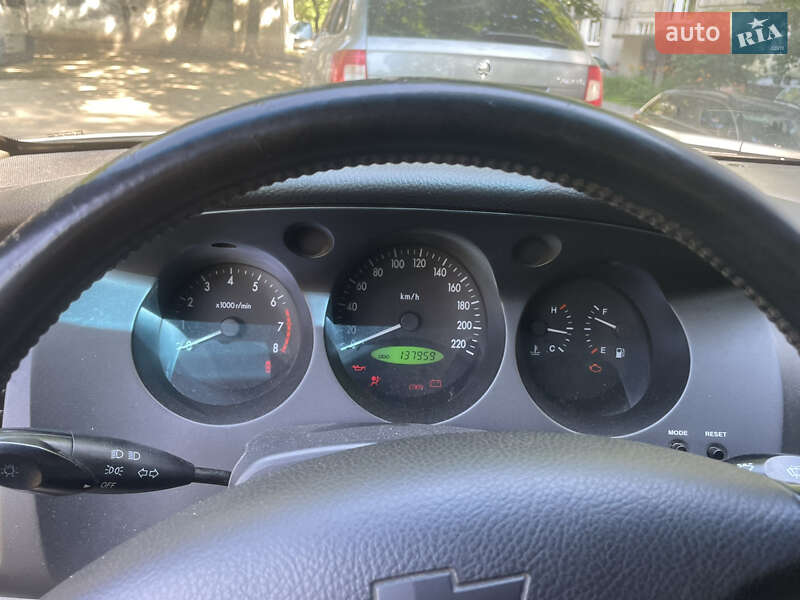 Седан Chevrolet Evanda 2005 в Львове фото 5 Седан Chevrolet Evanda 2005 в Львове