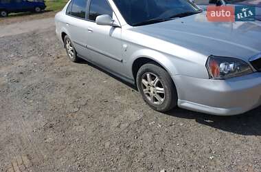Седан Chevrolet Evanda 2006 в 