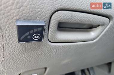 Седан Chevrolet Evanda 2005 в 