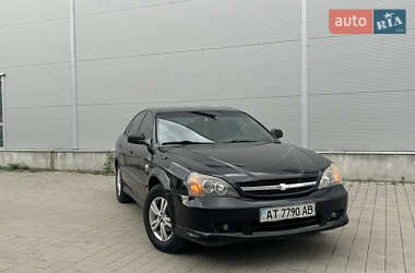 Седан Chevrolet Evanda 2005 в 