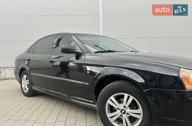 Седан Chevrolet Evanda 2005 в 