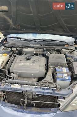 Седан Chevrolet Evanda 2004 в 