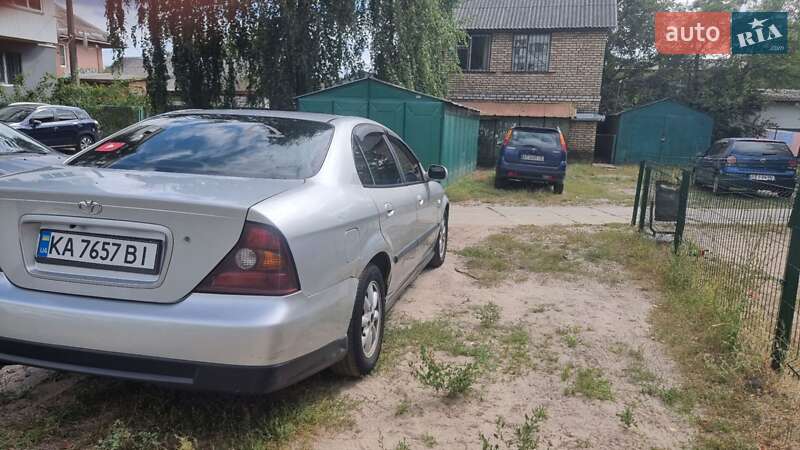 Седан Chevrolet Evanda 2005 в Києві