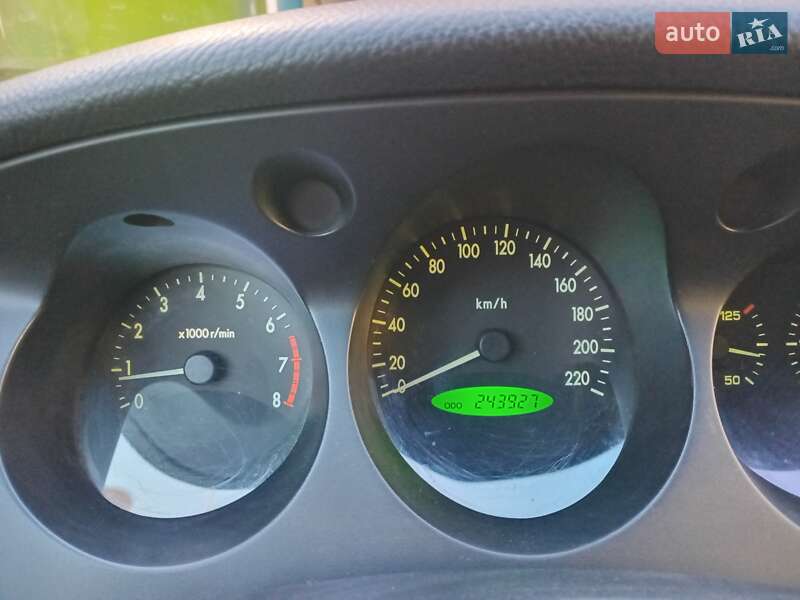 Седан Chevrolet Evanda 2005 в Ужгороде