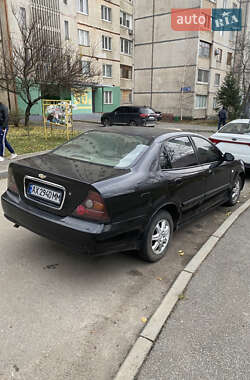 Седан Chevrolet Evanda 2006 в 