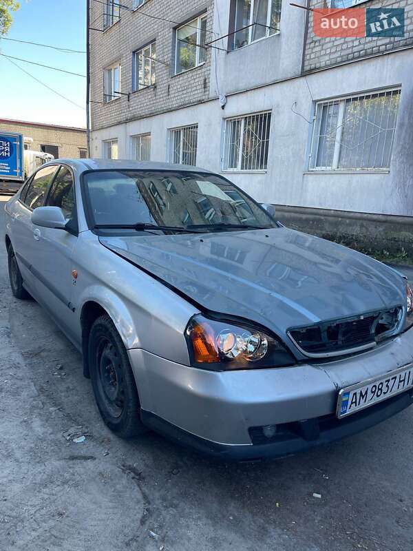 Седан Chevrolet Evanda 2006 в Житомире