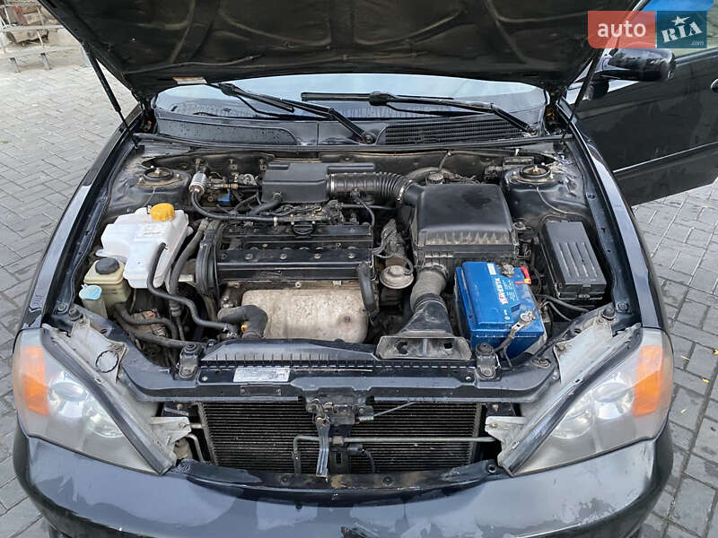 Седан Chevrolet Evanda 2005 в Николаеве