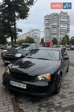 Седан Chevrolet Evanda 2005 в Житомирі