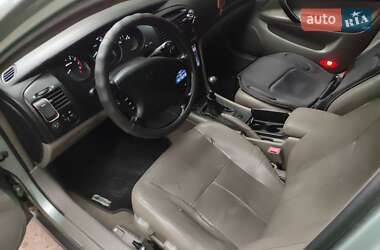 Седан Chevrolet Evanda 2004 в 