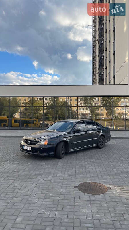 Седан Chevrolet Evanda 2005 в Днепре
