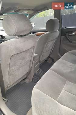 Седан Chevrolet Evanda 2005 в 