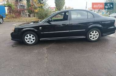 Седан Chevrolet Evanda 2005 в 