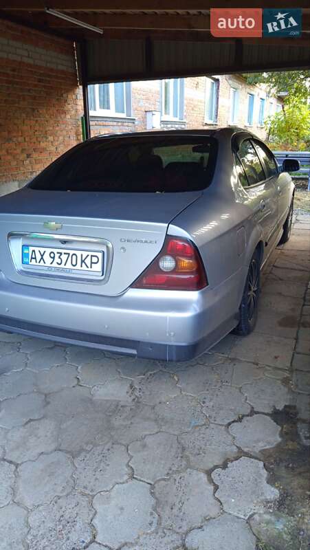Седан Chevrolet Evanda 2006 в Дергачах