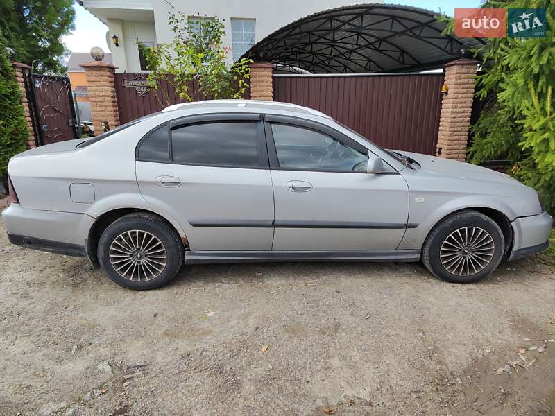 Chevrolet Evanda 2005