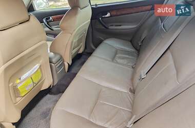 Седан Chevrolet Evanda 2005 в 