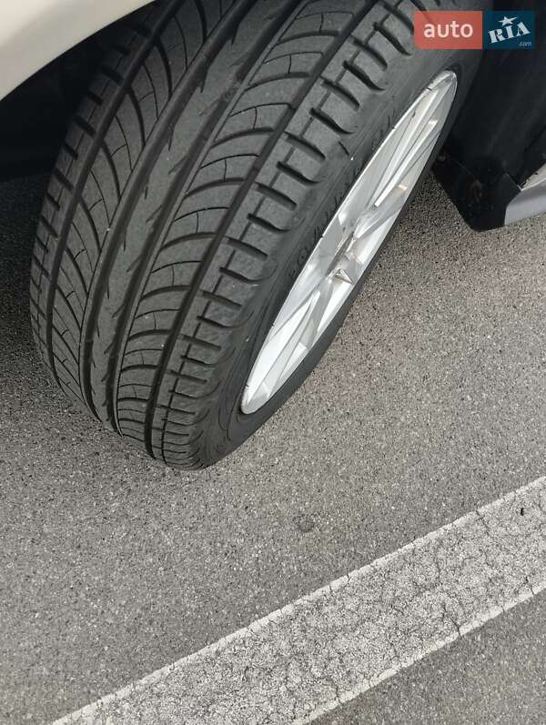 Седан Chevrolet Evanda 2005 в Киеве