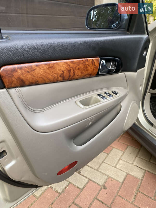 Седан Chevrolet Evanda 2005 в Одессе