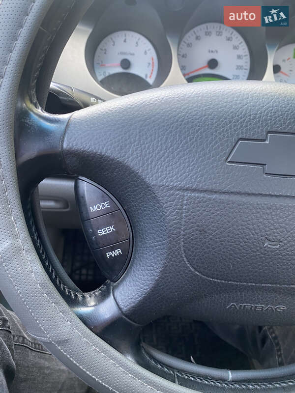 Седан Chevrolet Evanda 2005 в Одессе