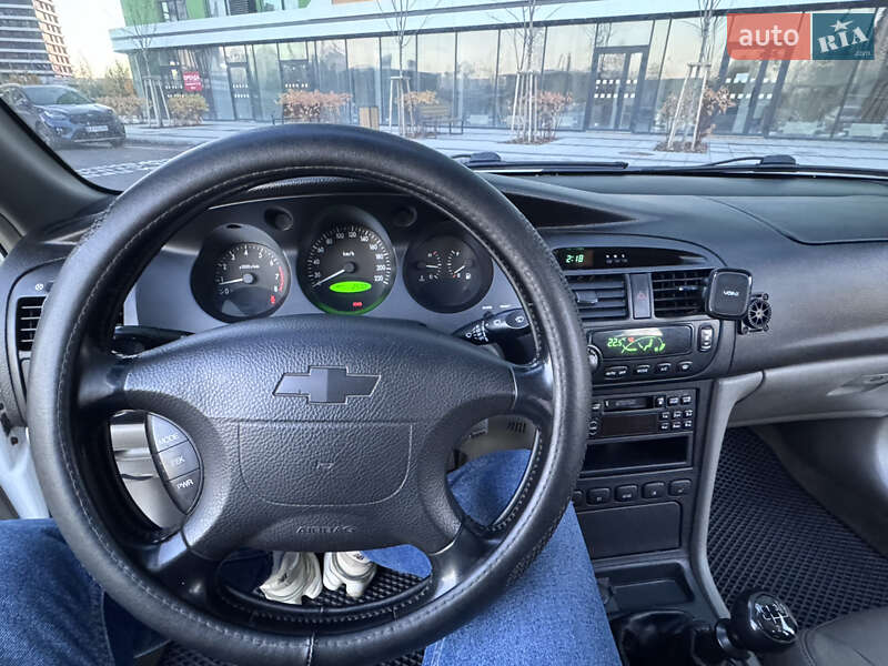 Седан Chevrolet Evanda 2006 в Києві фото 14 Седан Chevrolet Evanda 2006 в Києві