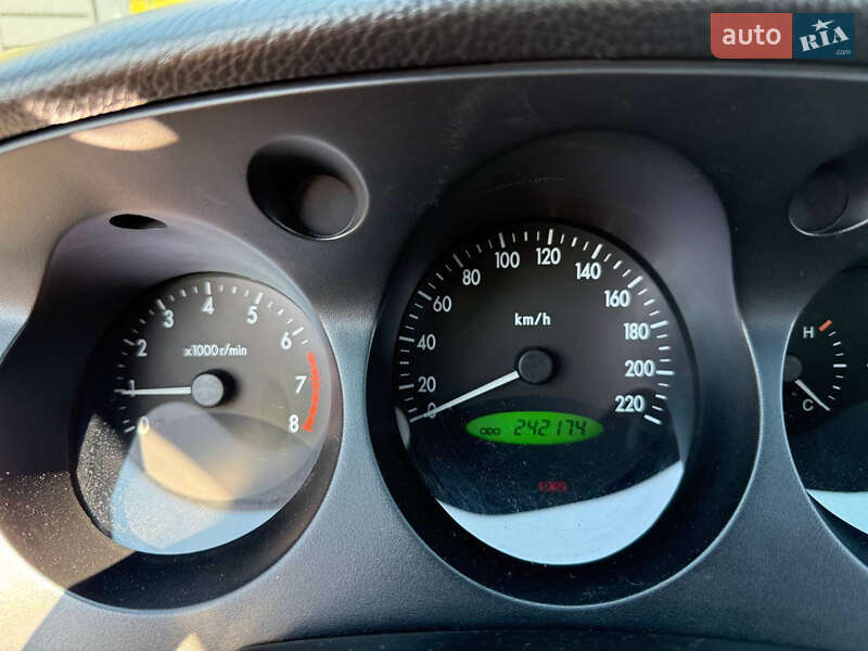 Седан Chevrolet Evanda 2005 в Стрые