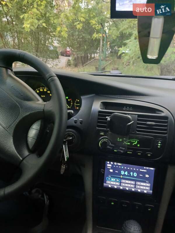 Седан Chevrolet Evanda 2006 в Запоріжжі