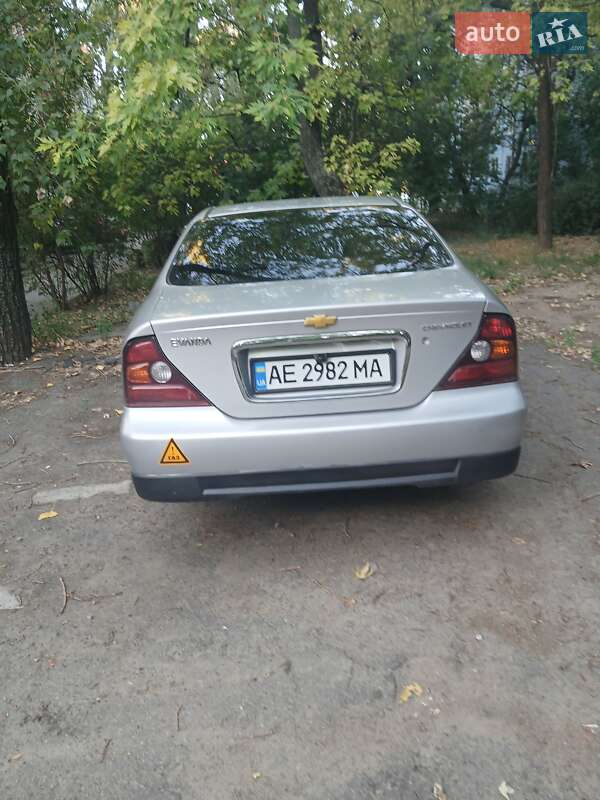 Седан Chevrolet Evanda 2006 в Запоріжжі