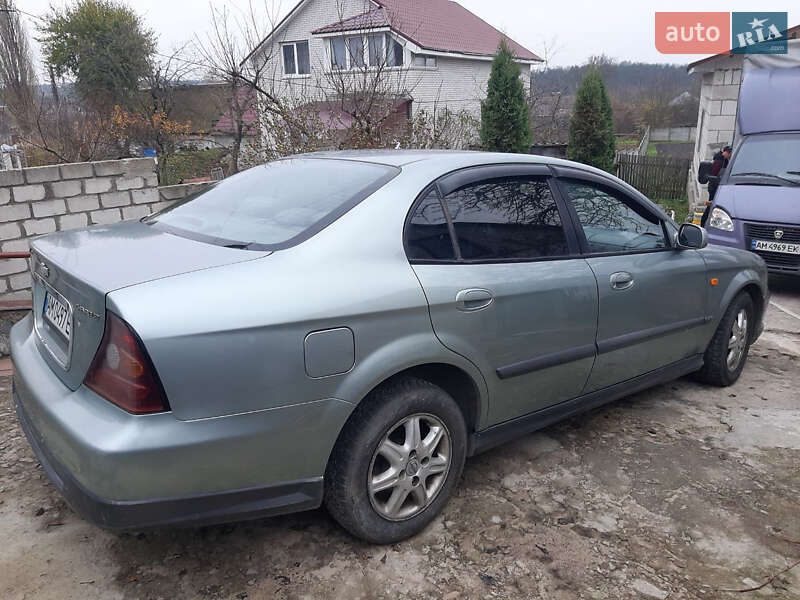 Седан Chevrolet Evanda 2004 в Житомирі