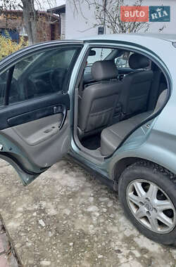 Седан Chevrolet Evanda 2004 в Житомирі