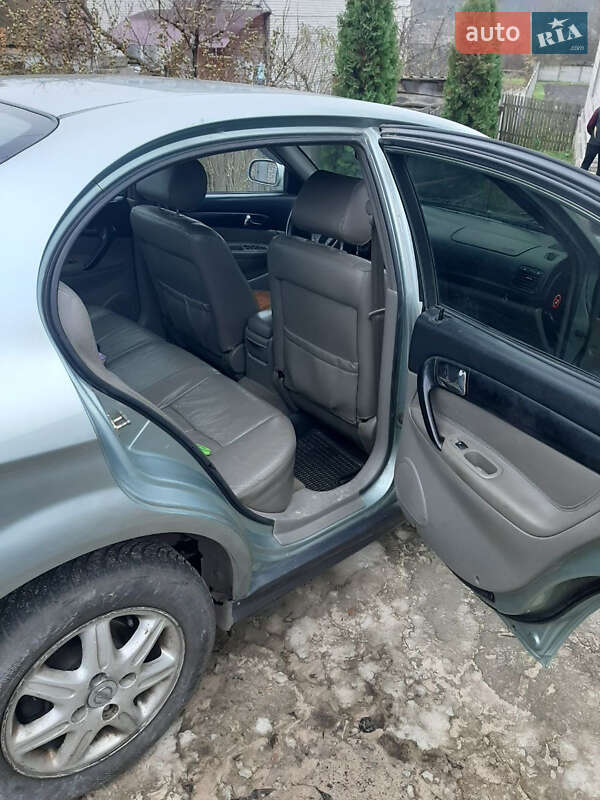 Седан Chevrolet Evanda 2004 в Житомирі
